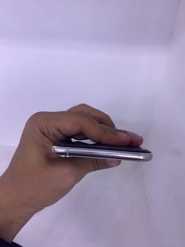 IPHONE XSMAX 256GB PTA APPROVED 3