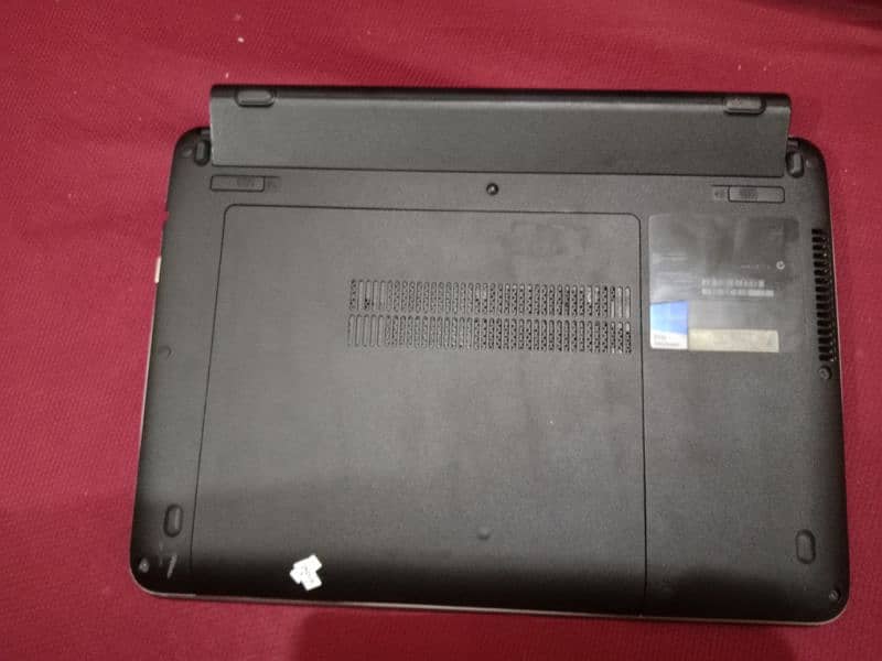 hp elitebook 430 g3 256 gb ssd and 12gb ram 6