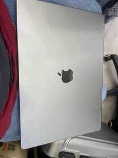 MacBook Pro M1 / M2