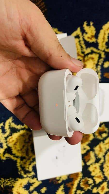 Apple orignal airpods pro(2nd generation) 2