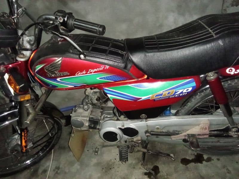 Honda CD70 18B over all fine 1