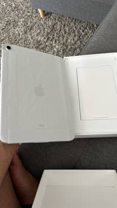 Ipad 10th generation brand new Un-active