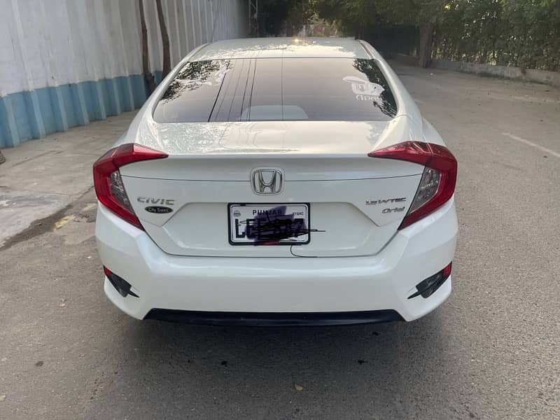 Honda Civic Oriel 2017 1