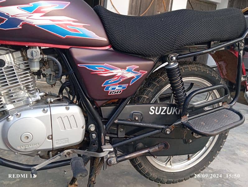 Suzuki GS 150 SE 1