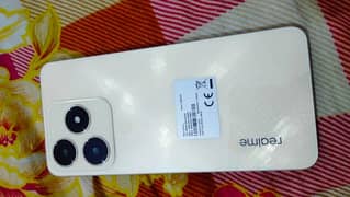 urgent sell karna ha realme c61 without adaptor only wire