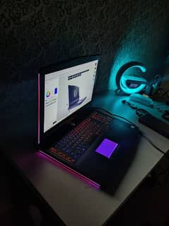 Dell Alienware 17 R5 i7 8750h with 8gb Nvidia 1070