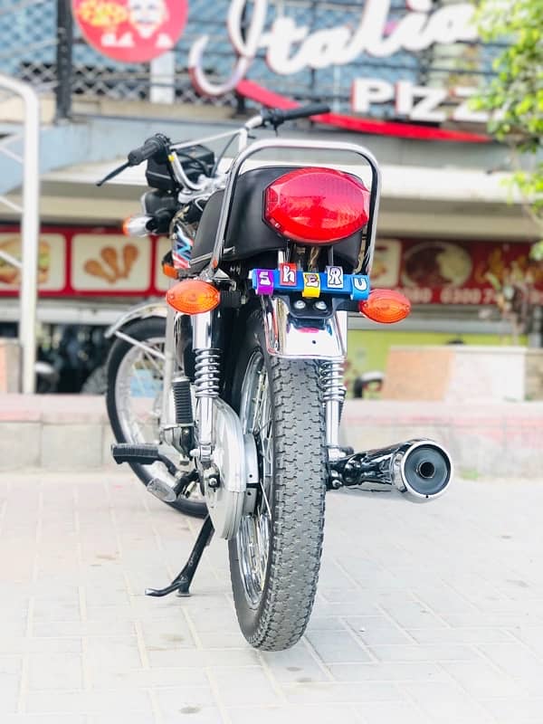 Honda CG 125 black color 2019 Model 1