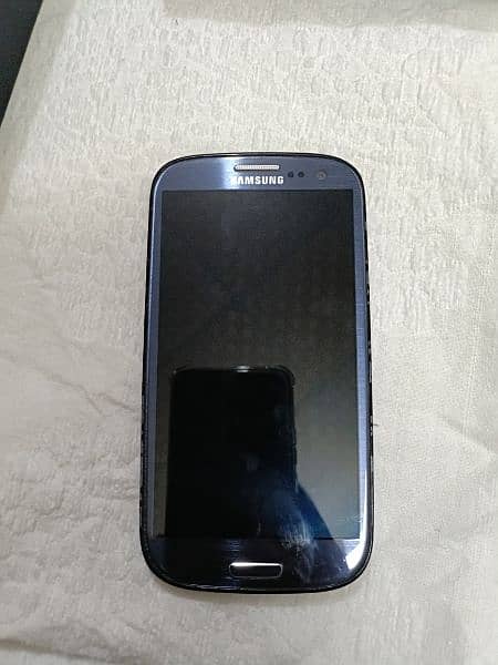 Samsung Galaxy S3 neo 4.8 hd super AMOLED,Quad core 1.4 GHz,2100mah 6