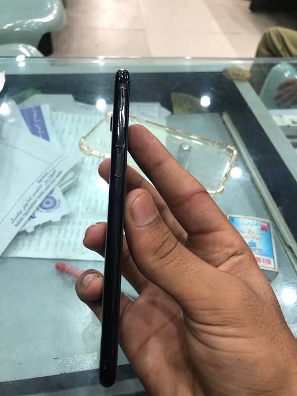 iPhone 7 128 gb battery service non pta 2