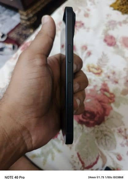 iphone 13 midnight black with box 128gb 5