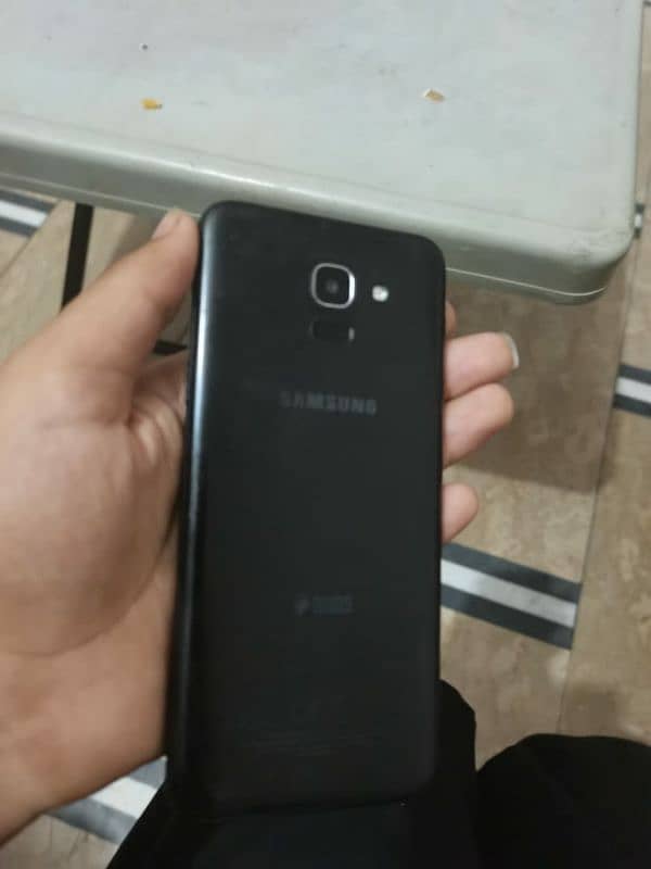 Samsung j6100 1