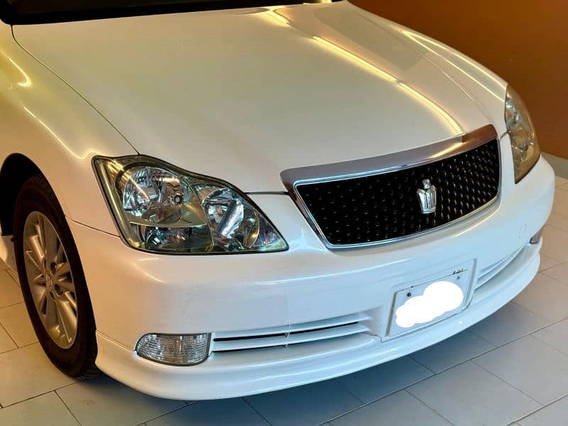 Toyota Crown 2004 1