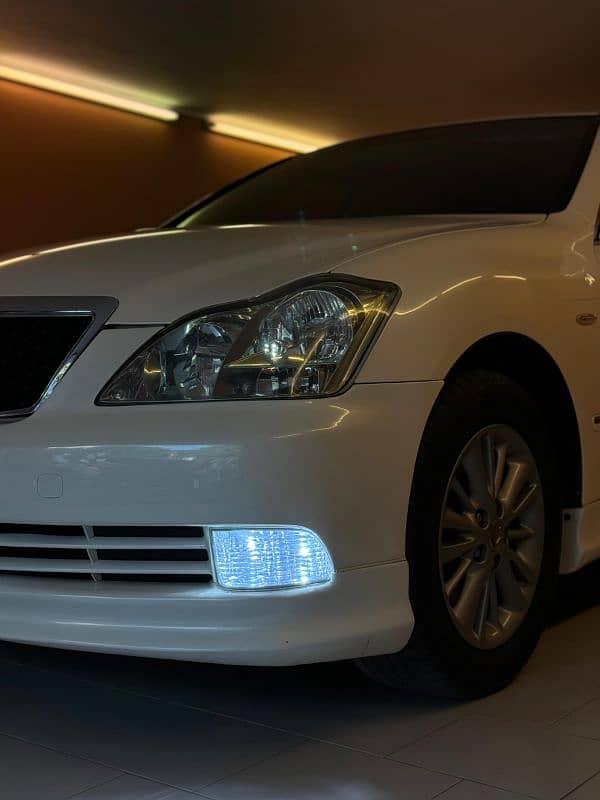 Toyota Crown 2004 3