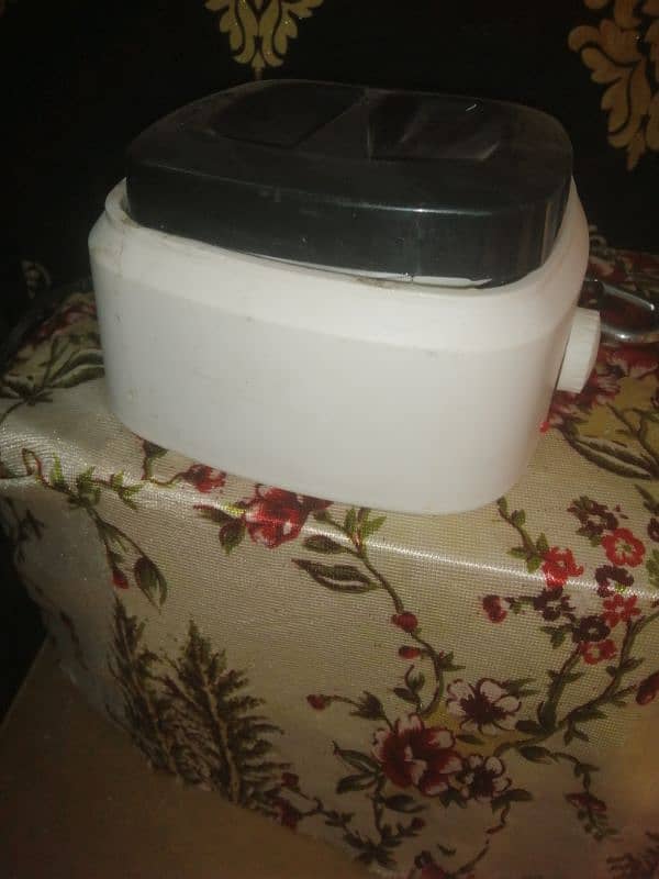 wax warmer for professional waxing 1