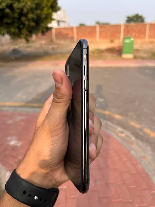 apple iphone x 3