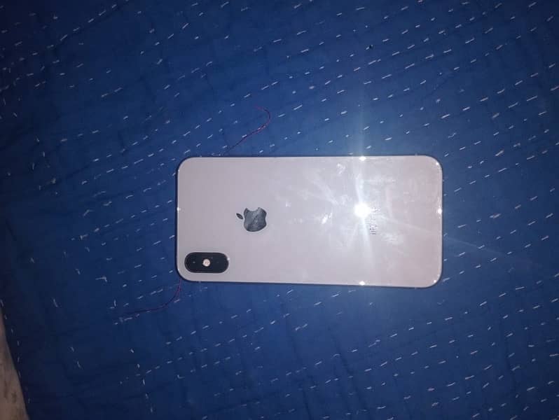 iphone xs  256Gb 79 orgnl betry 10 by 9 condition esim working all ok 0