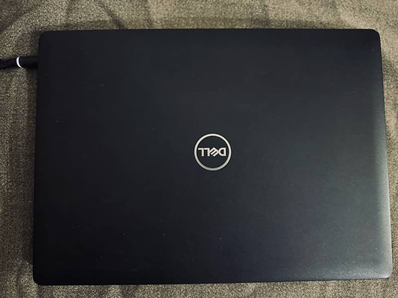 DELL LATITUDE i5 7th Gen  8GB  256GB 0