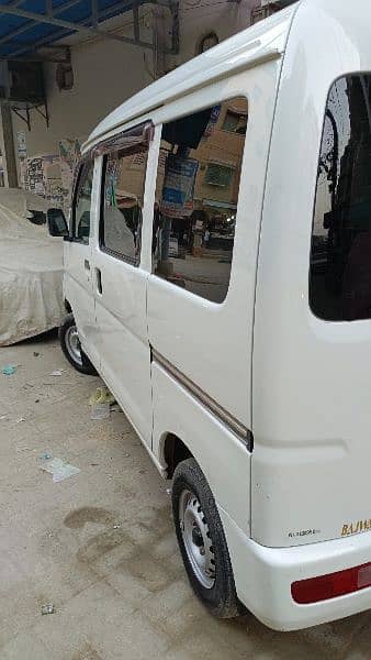 Daihatsu Hijet 2018 3