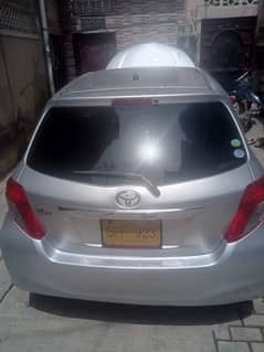 Toyota Vitz 2015