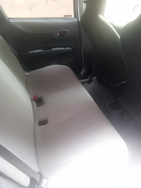 Toyota Vitz 2015 5