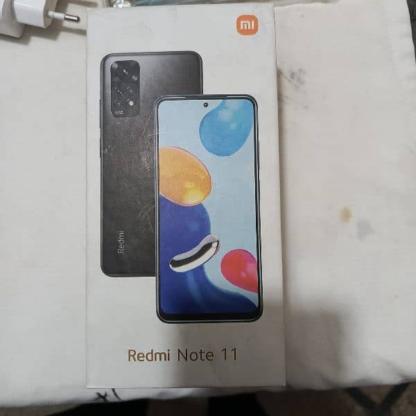 one hand us redme note 11 8