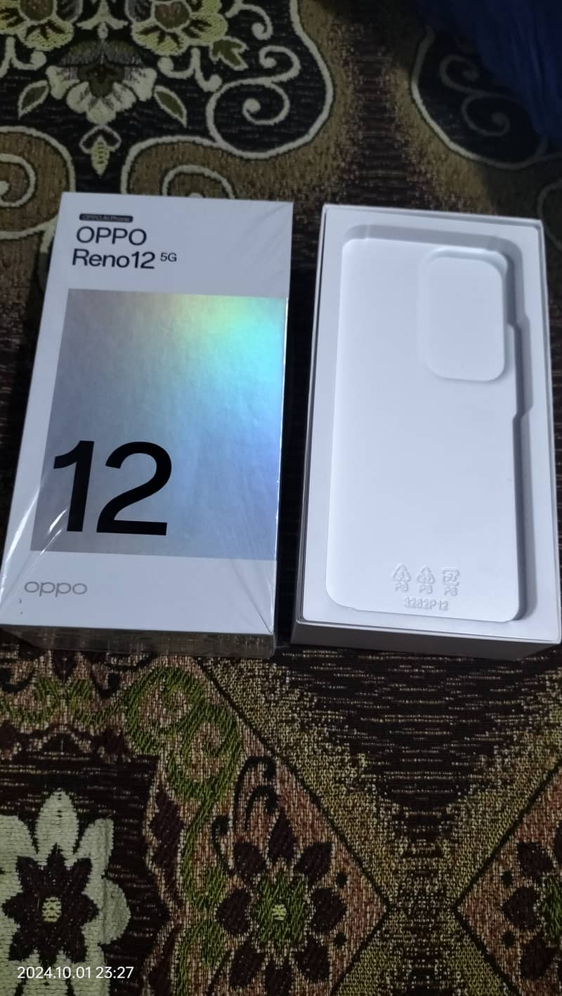 5G (12,,512 memory ) OPPO Reno 12 2