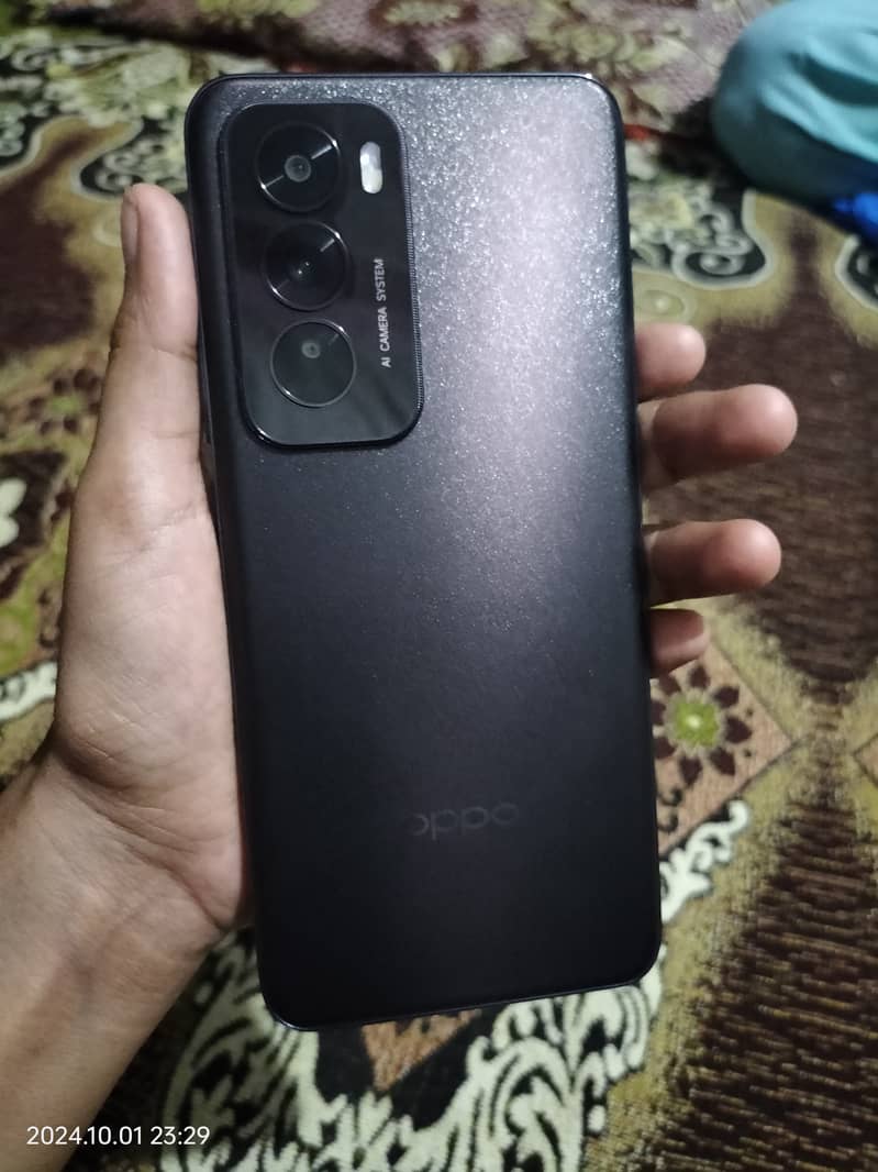 5G (12,,512 memory ) OPPO Reno 12 3