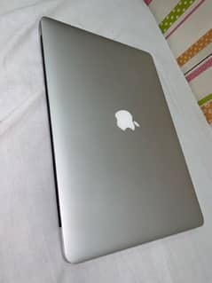 APPLE MACBOOK PRO 2015 RETINA DISPLAY 16/1 TB (SSD) 2GB GC 15” DISPLAY