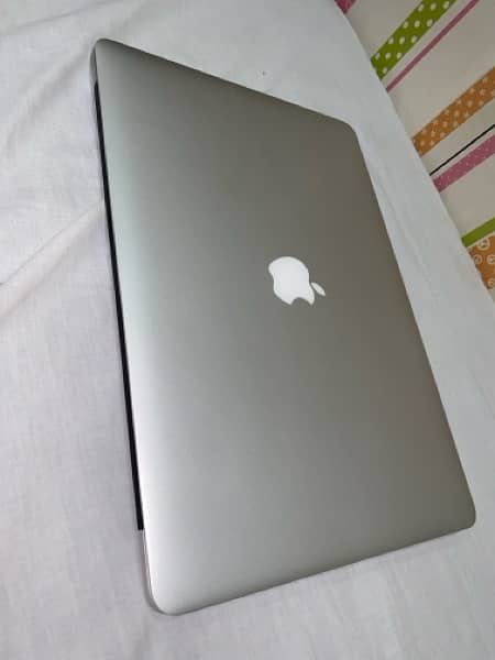 APPLE MACBOOK PRO 2015 RETINA DISPLAY 16/1 TB (SSD) 2GB GC 15” DISPLAY 0