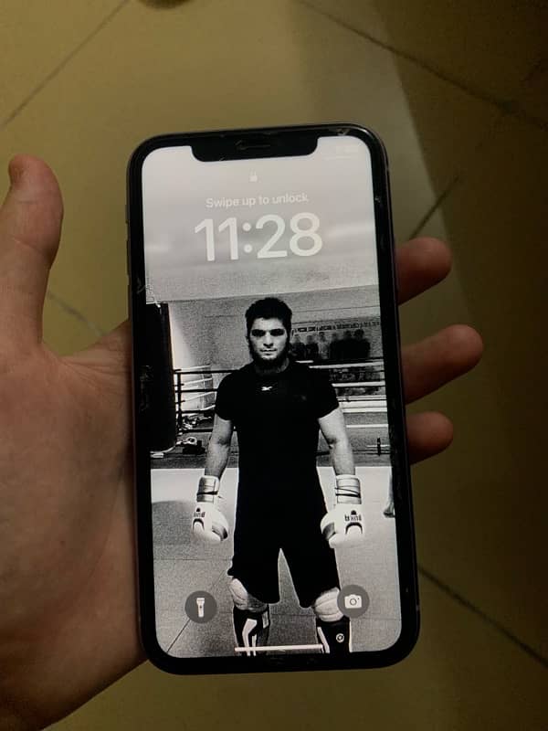 IPHONE 11 64GB 1