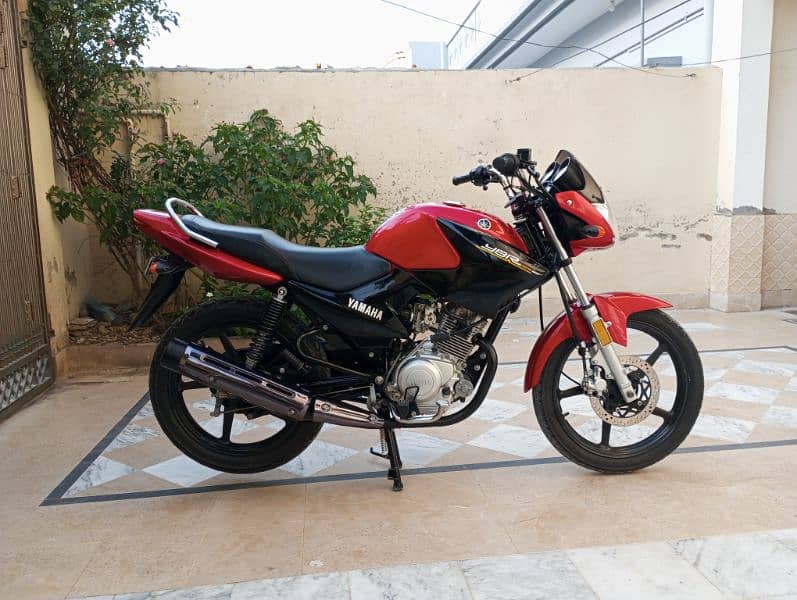 Yamaha ybr 125 lush condition 5