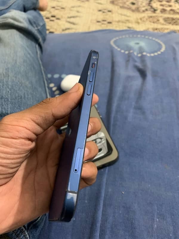 iPhone 12 64 gb jv (read ad) 4