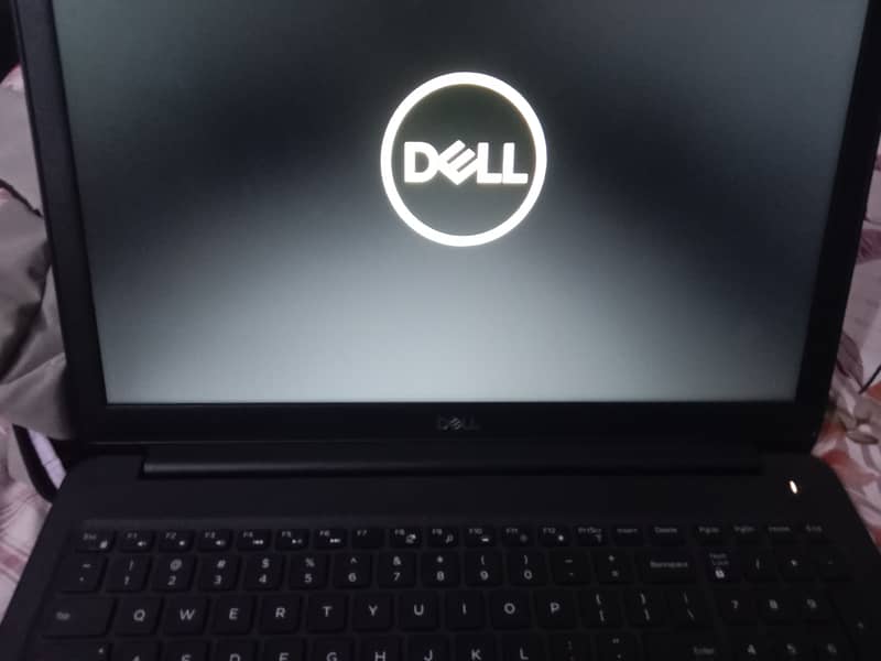 Core i3,8th generation,10/10 condition,Dell. 3