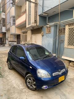 Toyota Vitz 2001 sunroof