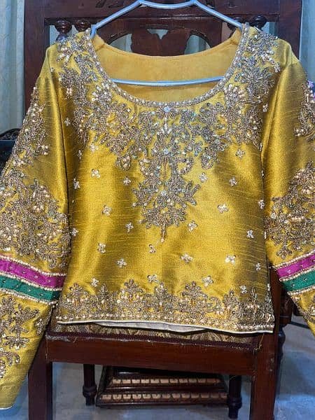 MEHNDI BRIDAL DRESS 3