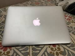 MacBook Pro 13-inch retina display with chager (2015 model)