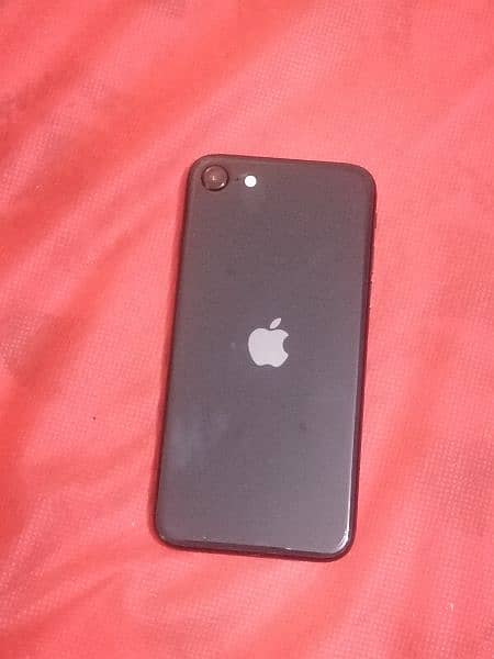 I phone SE 2020 in good condition 1