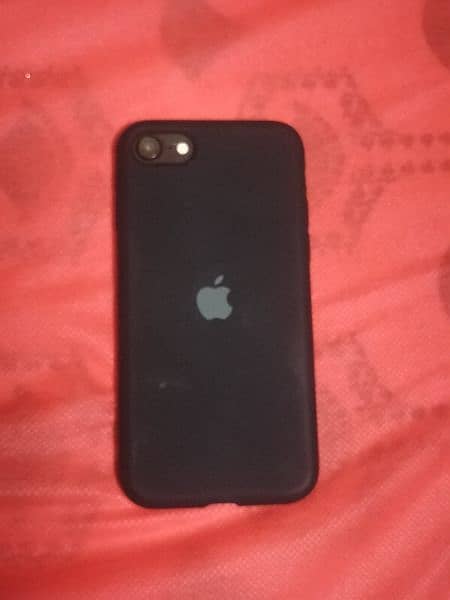 I phone SE 2020 in good condition 4