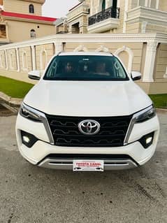 Toyota Fortuner V 2022