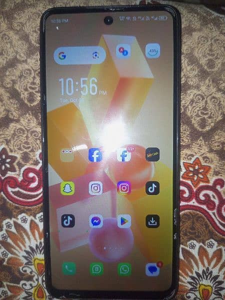 Infinix hot 40i 8/128 6