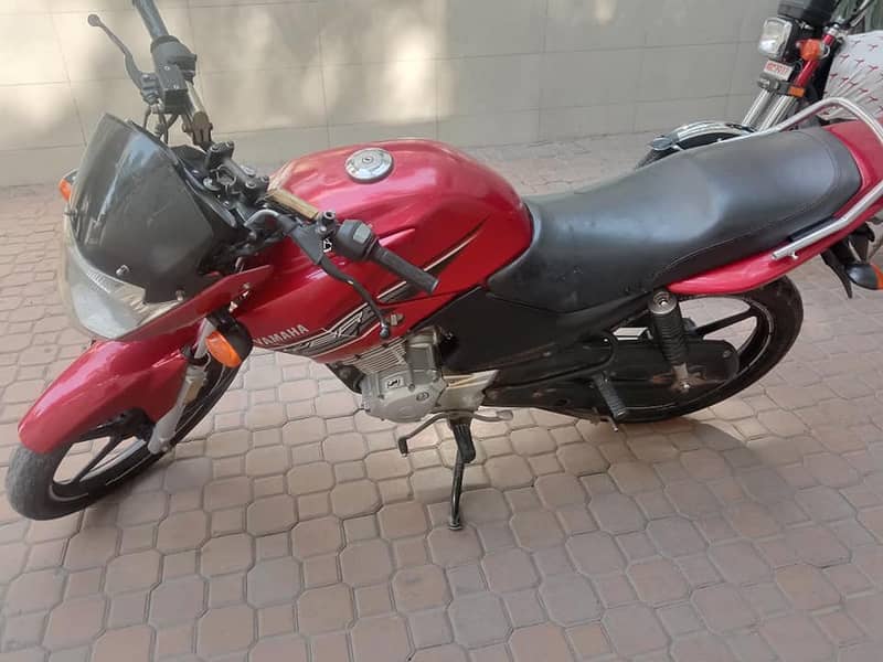 YBR 125 2017 Model Red Color 1