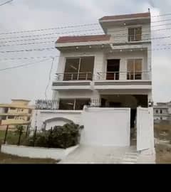 OUTCLASS DOUBLE STOREY HOUSE