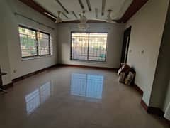 10 Marla Ground portion for Rent in G-13/4