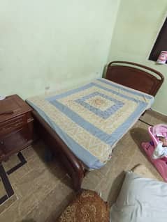 single bed with mattress