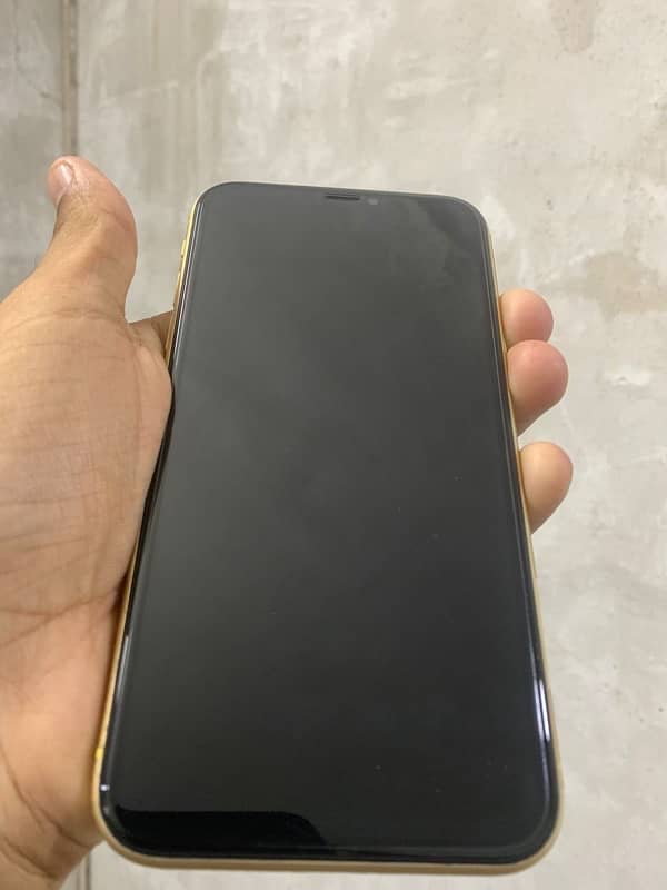 iphone xr urgent sale 3