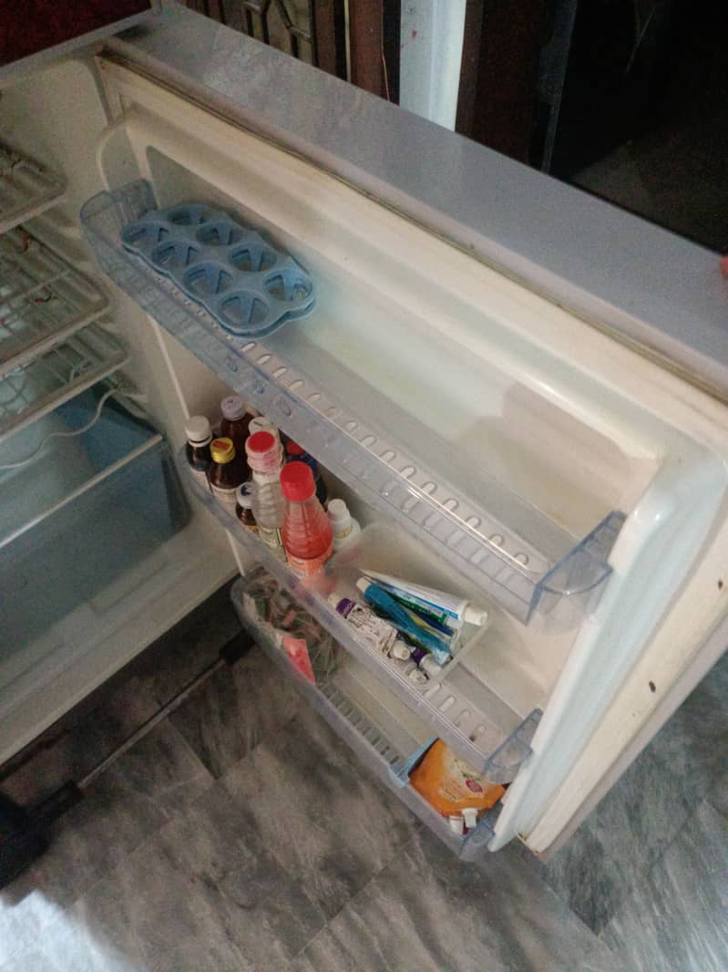 Haier Fridge medium. 1