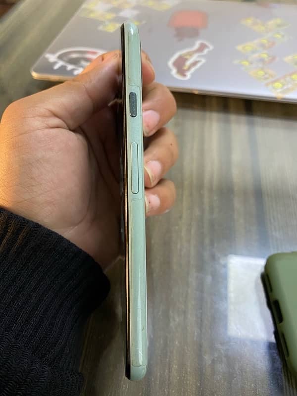 Google pixel 5 8/ 128 gb 4