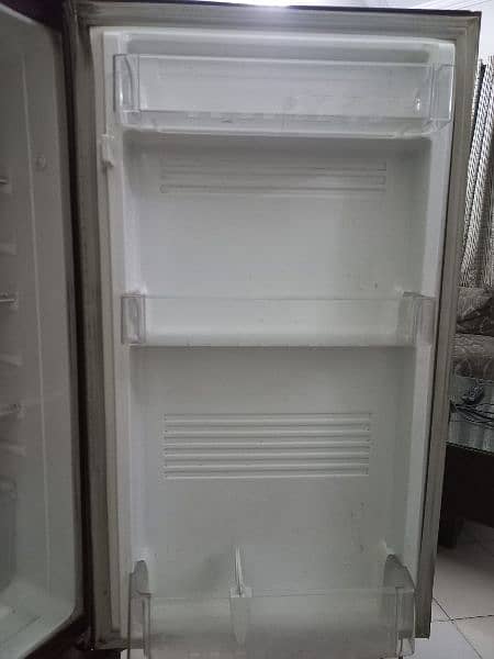 PEL Glassdoor Fridge- Great Condition 8