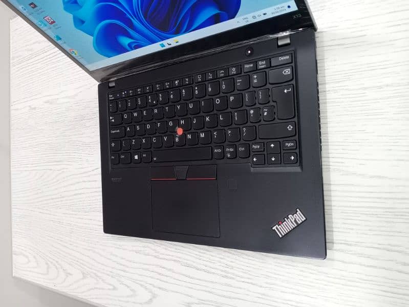 Lenovo Thinkpad x13 core i7 10th gen quadcore 13.3 inch 1080p display 4