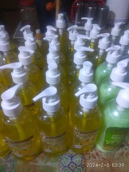 liquid hand soap  very good offer 500/ml 4